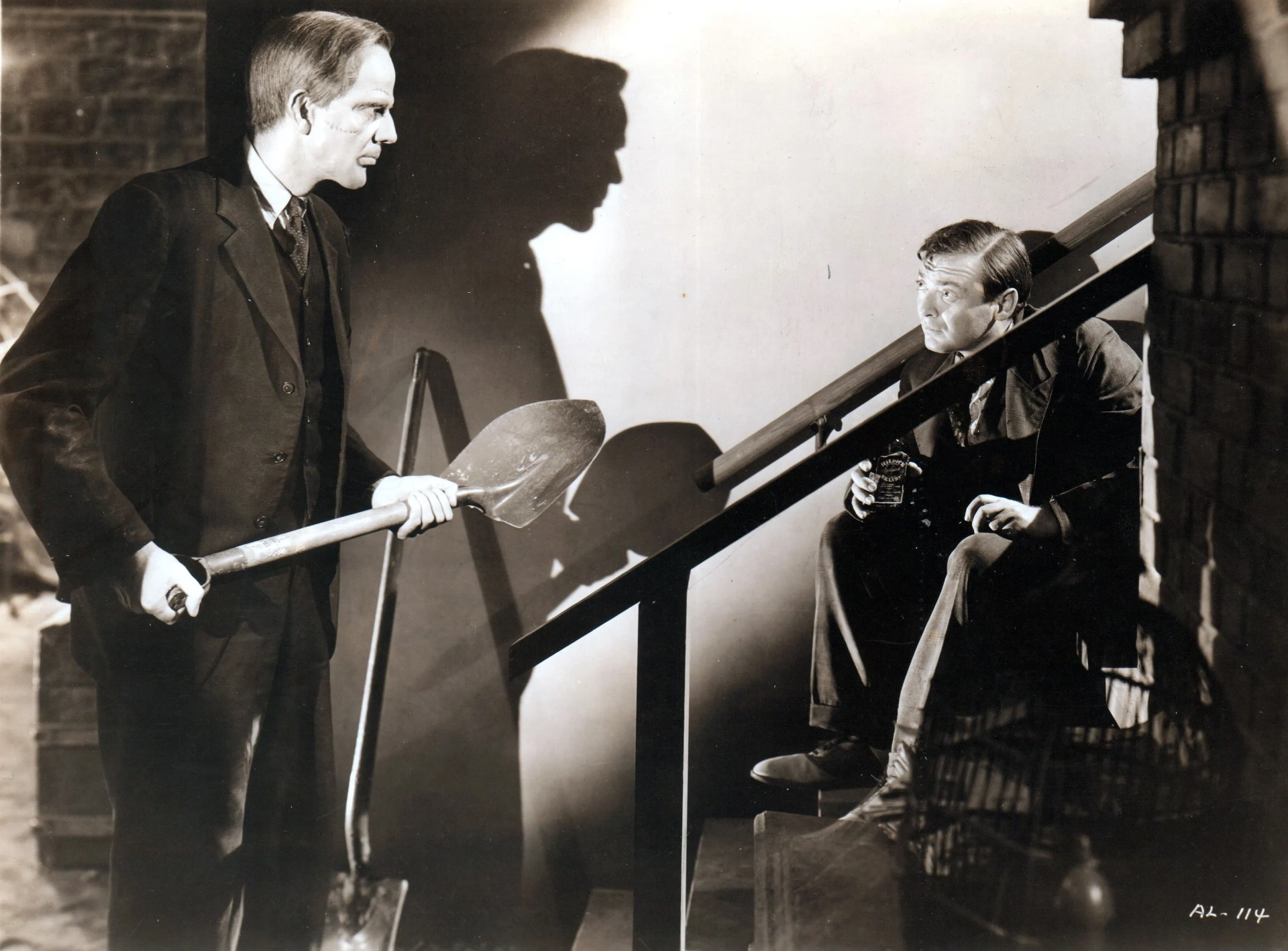 Peter Lorre and Raymond Massey in Arsenic and Old Lace (1944)