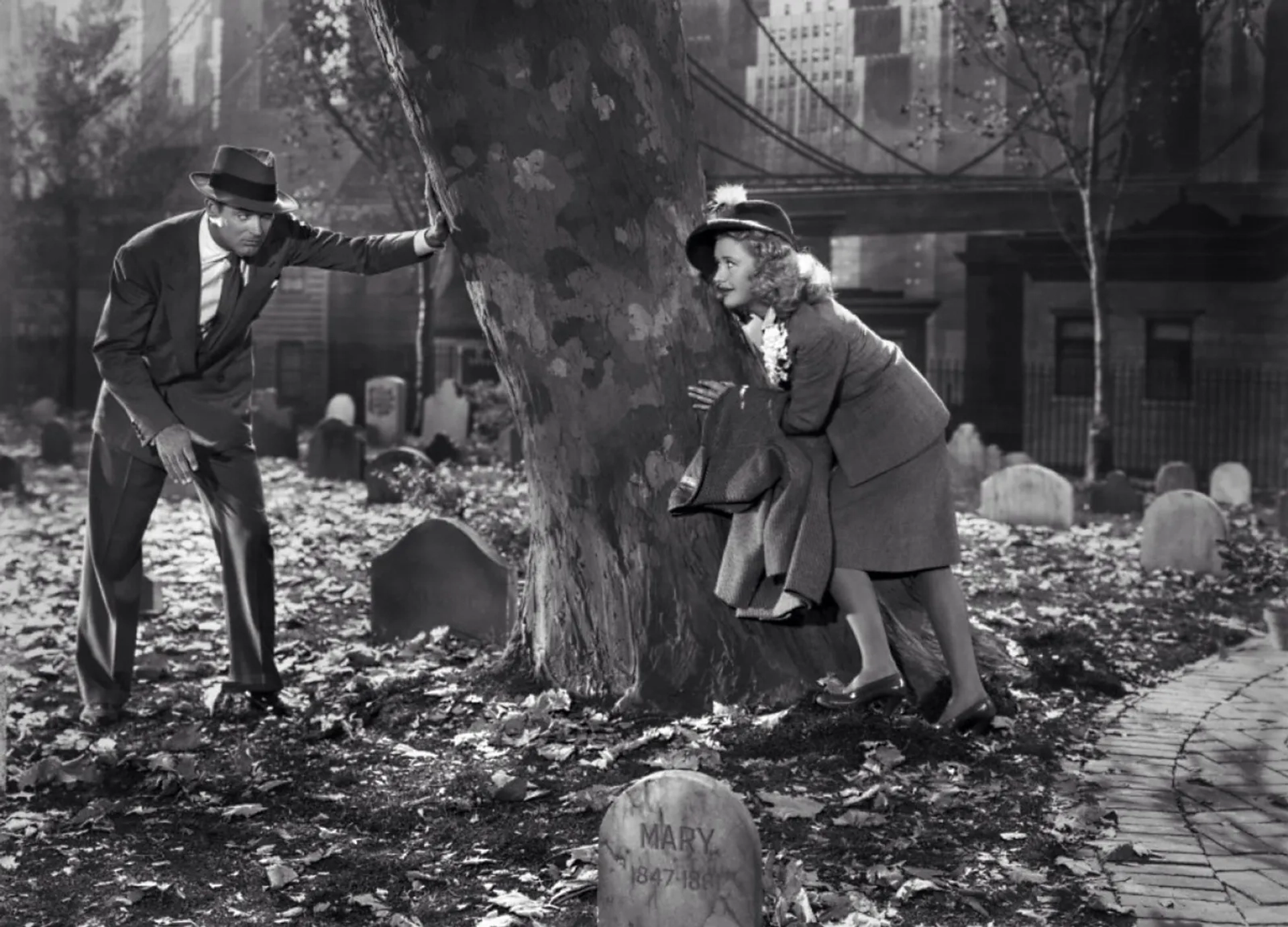 Cary Grant and Priscilla Lane in Arsenic and Old Lace (1944)