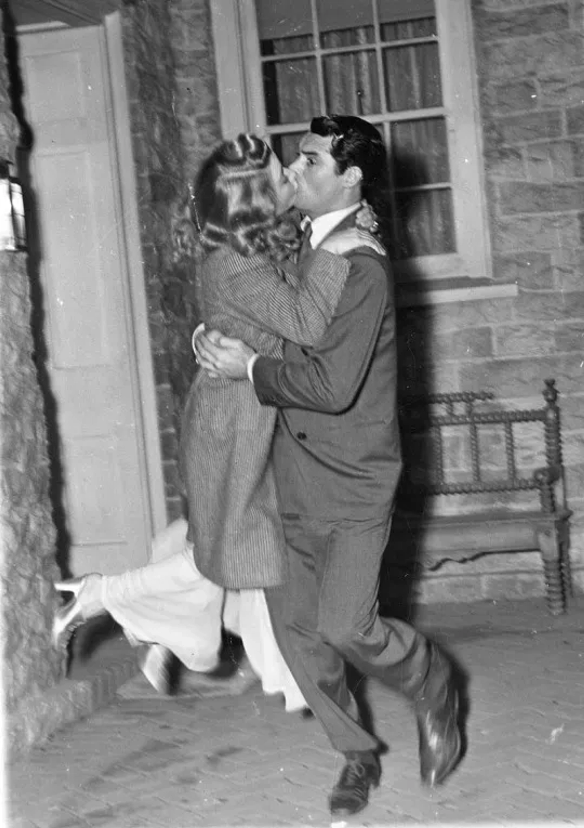 Cary Grant and Priscilla Lane in Arsenic and Old Lace (1944)