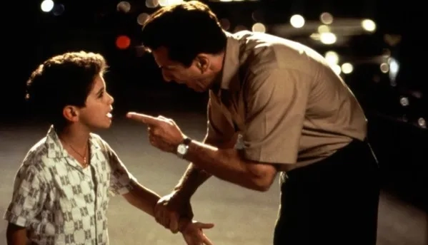 Robert De Niro and Francis Capra in A Bronx Tale (1993)