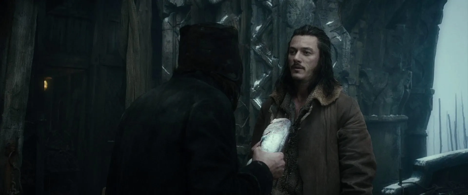 Luke Evans and Ryan Gage in The Hobbit: The Desolation of Smaug (2013)