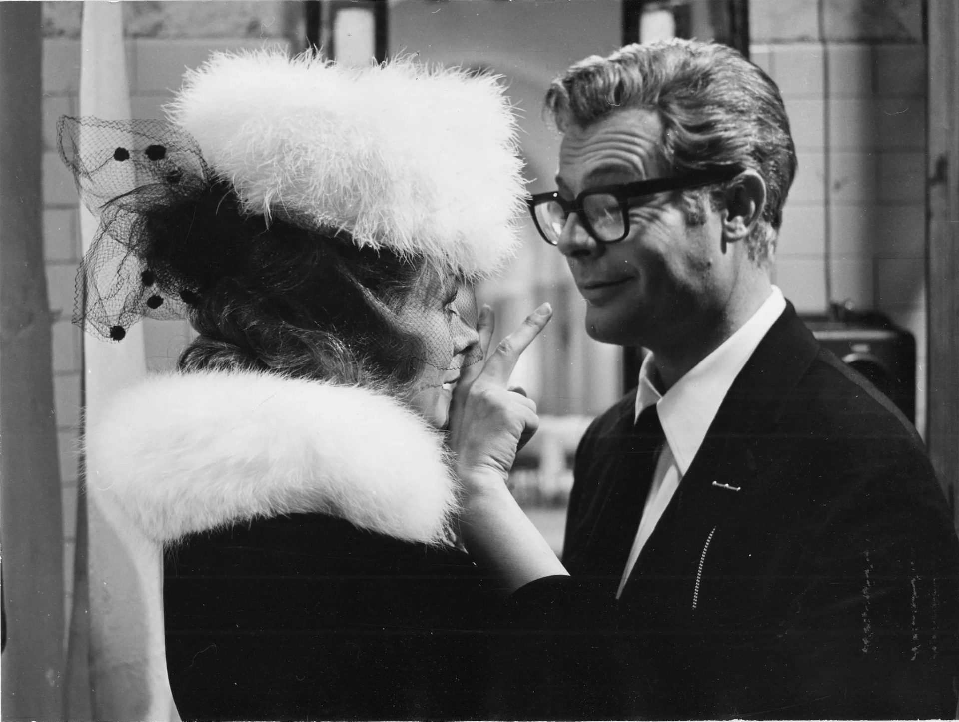 Marcello Mastroianni and Sandra Milo in 8½ (1963)