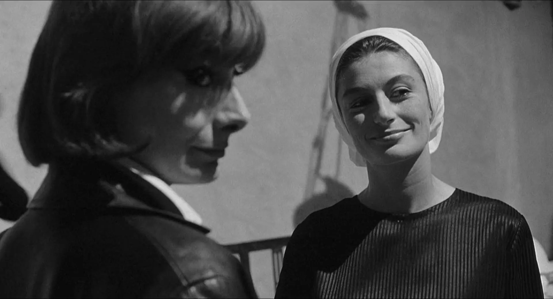 Anouk Aimée and Rossella Falk in 8½ (1963)