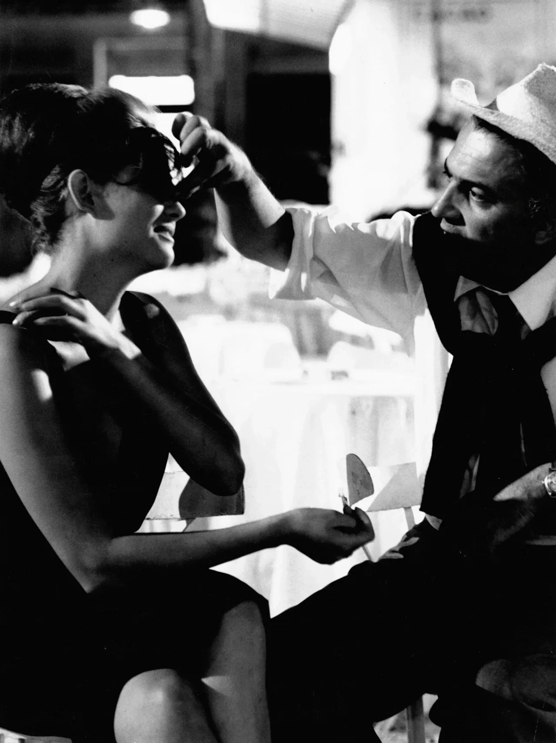 Federico Fellini and Claudia Cardinale in 8½ (1963)