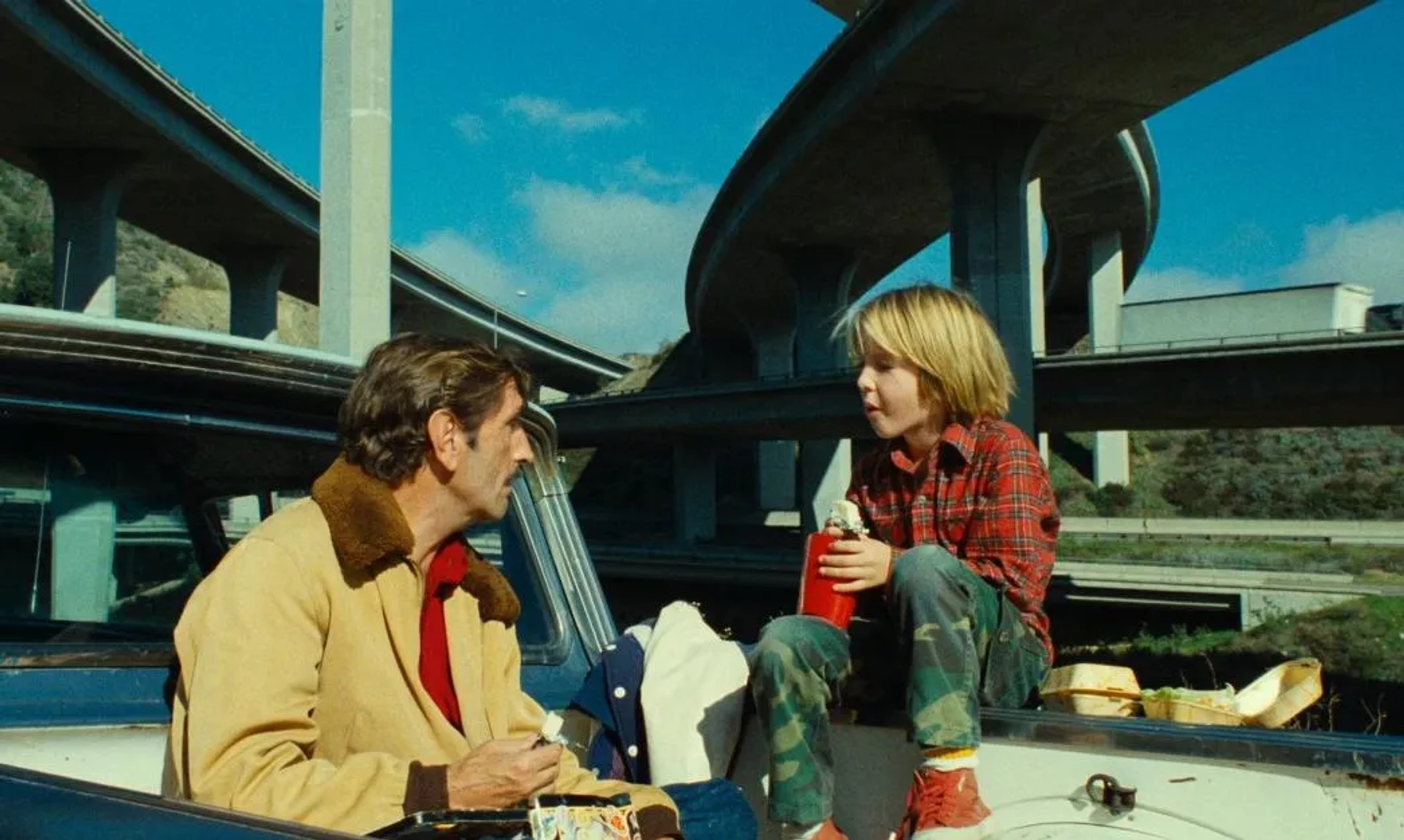 Harry Dean Stanton and Hunter Carson in Paris, Texas (1984)