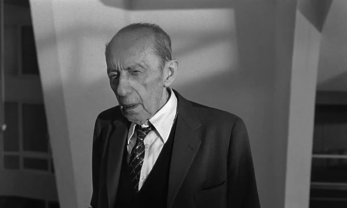 Curt Bois in Wings of Desire (1987)
