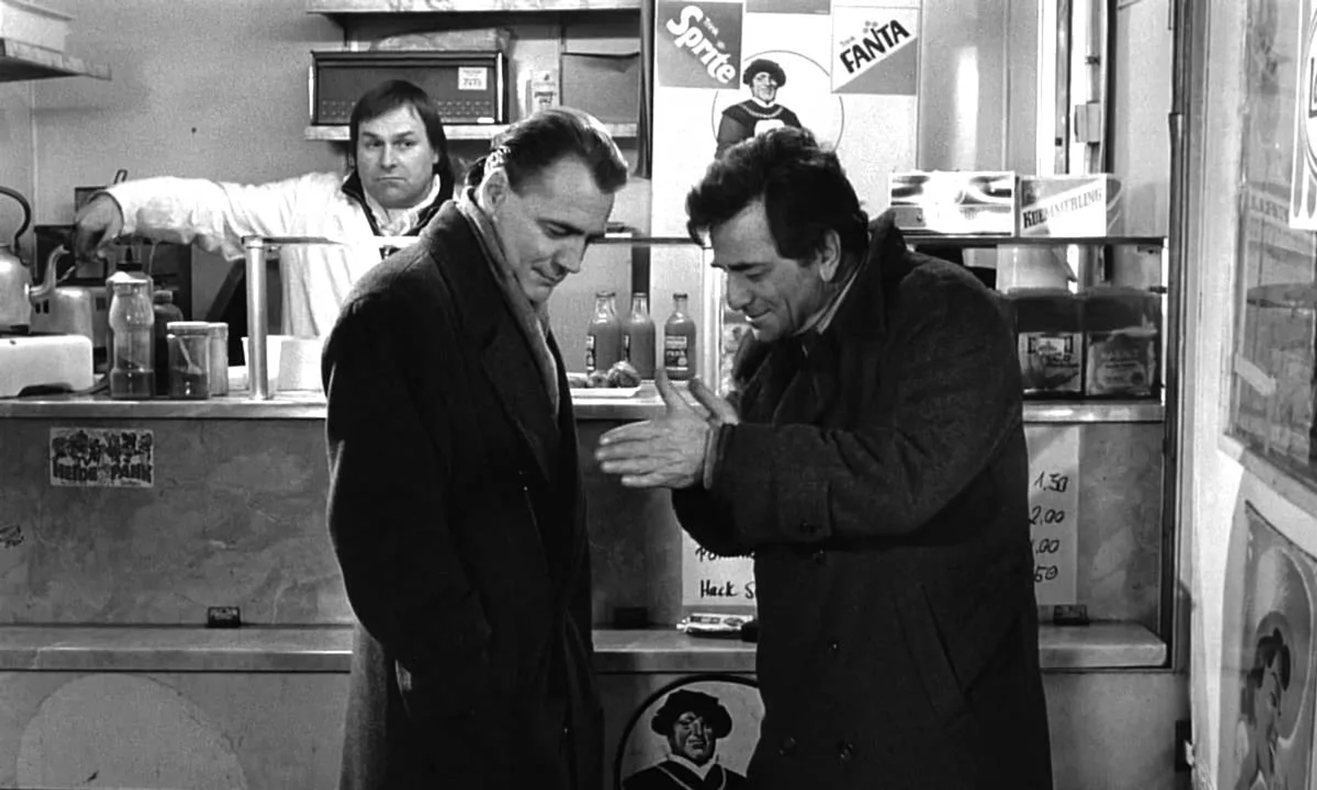 Peter Falk and Bruno Ganz in Wings of Desire (1987)