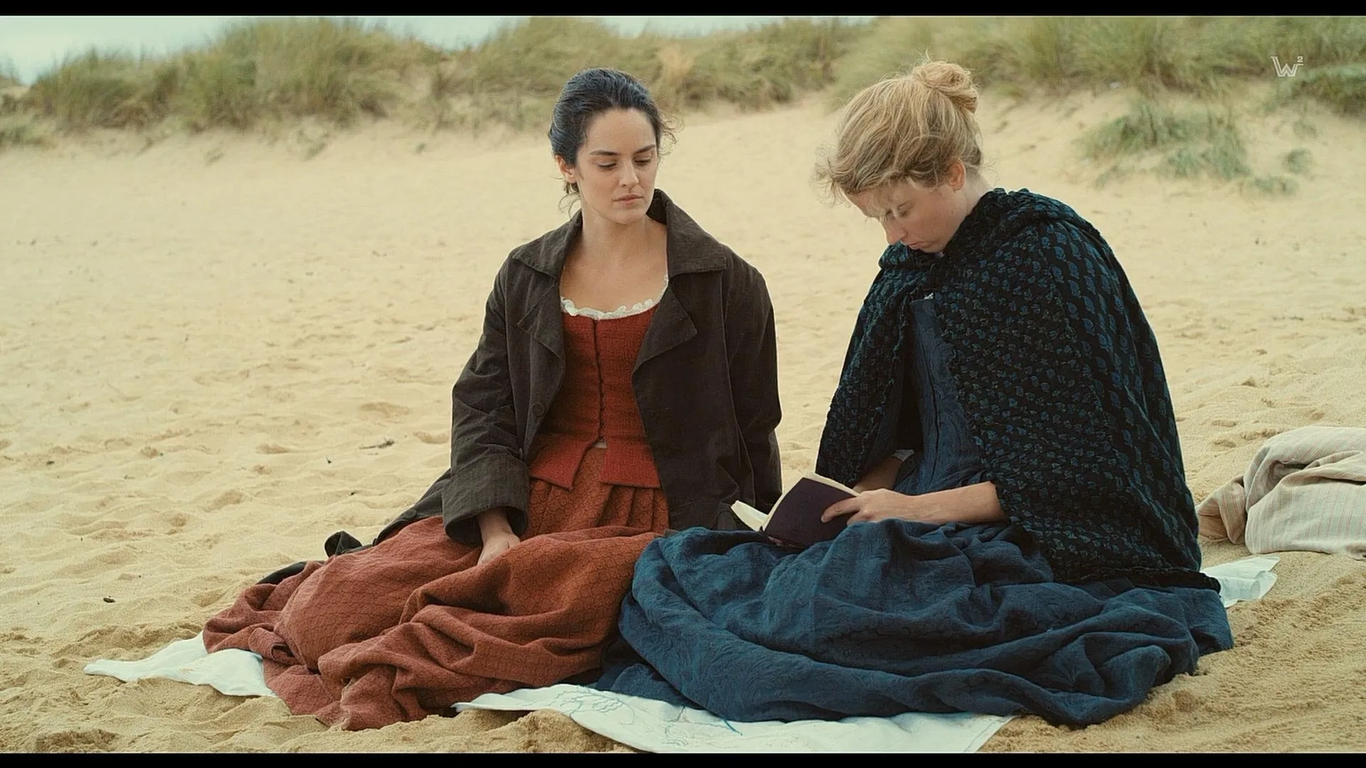 Adèle Haenel and Noémie Merlant in Portrait of a Lady on Fire (2019)