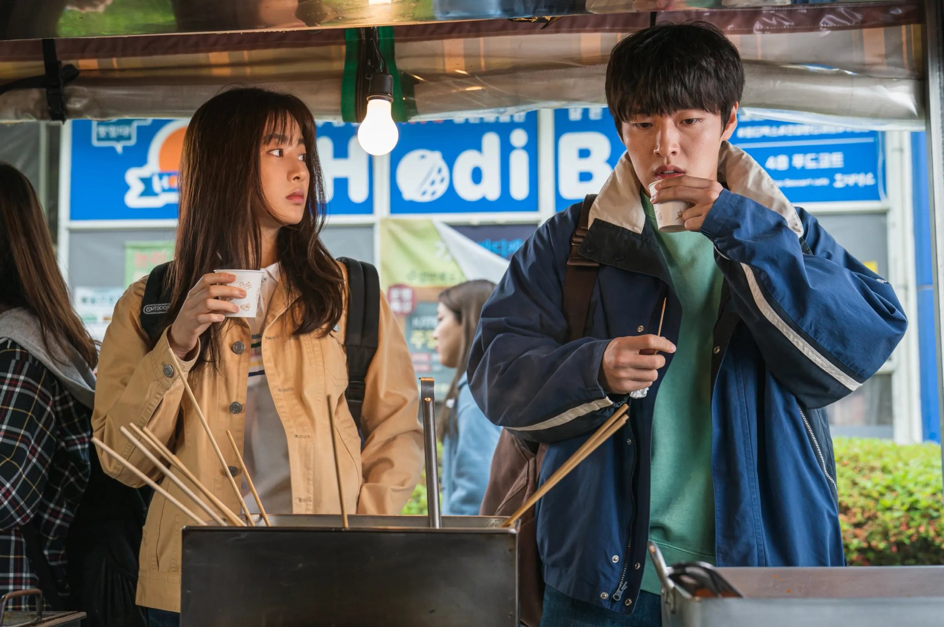 Kang Ha-neul and Kang So-ra in Endless Rain (2021)