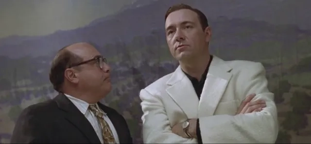 Kevin Spacey and Danny DeVito in L.A. Confidential (1997)