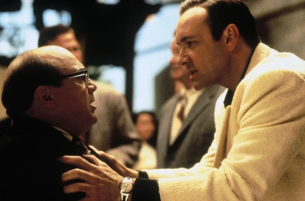 Kevin Spacey and Danny DeVito in L.A. Confidential (1997)