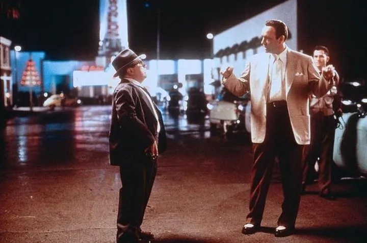 Kevin Spacey and Danny DeVito in L.A. Confidential (1997)