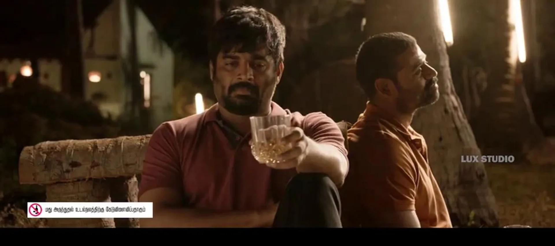 Madhavan and Prem Kumar in Vikram Vedha (2017)