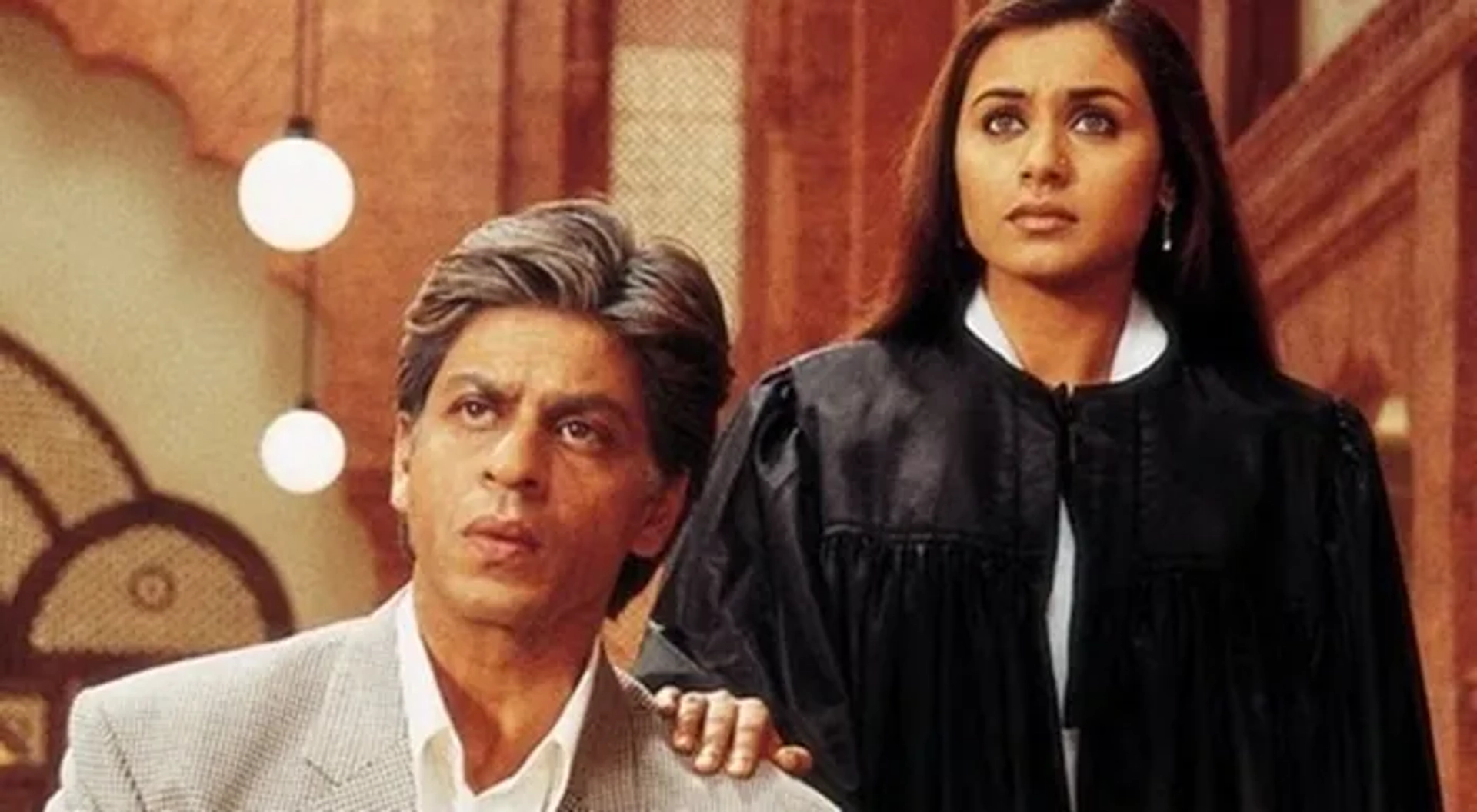 Shah Rukh Khan and Rani Mukerji in Veer Zaara (2004)