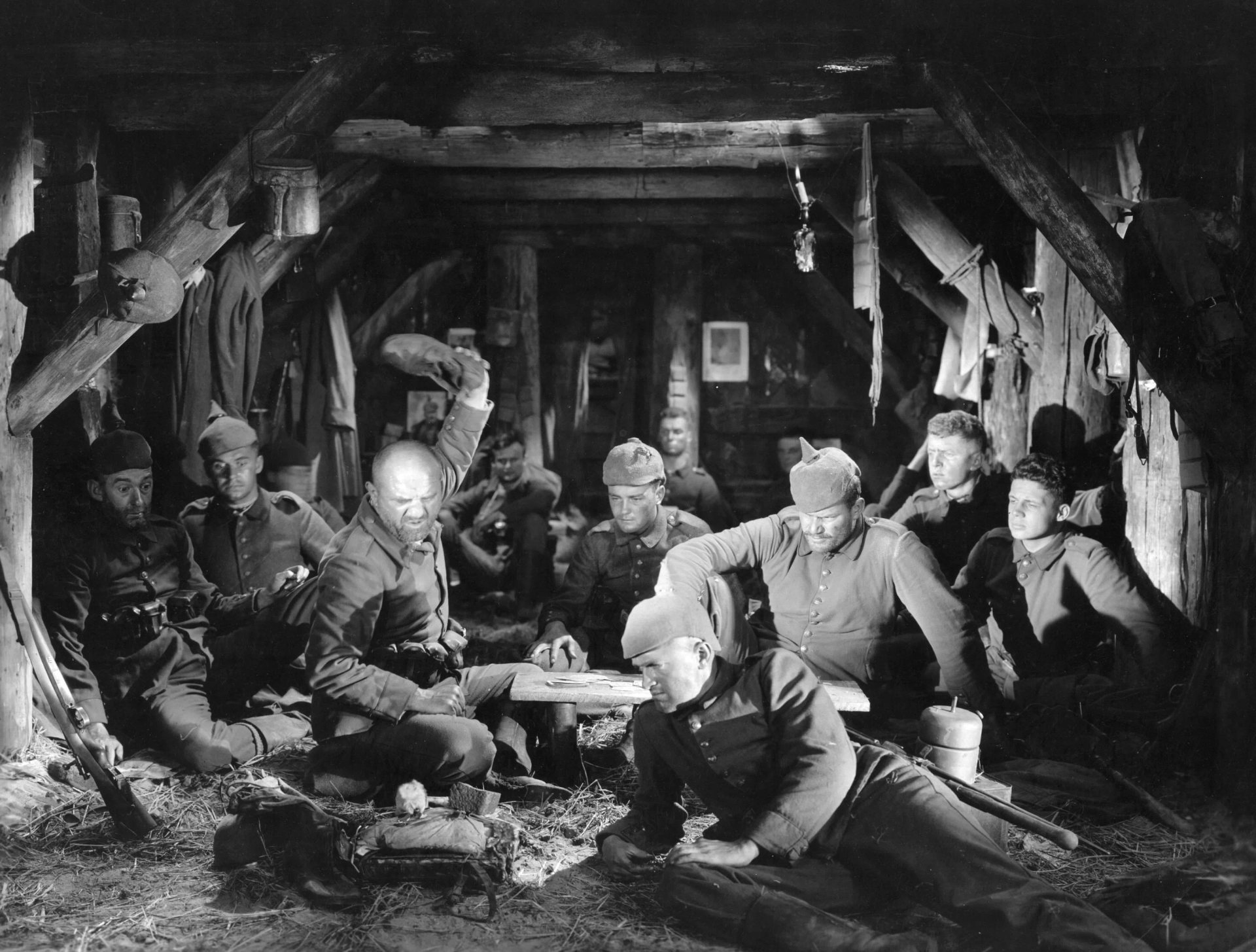 Ben Alexander, Richard Alexander, William Bakewell, Slim Summerville, and Louis Wolheim in All Quiet on the Western Front (1930)