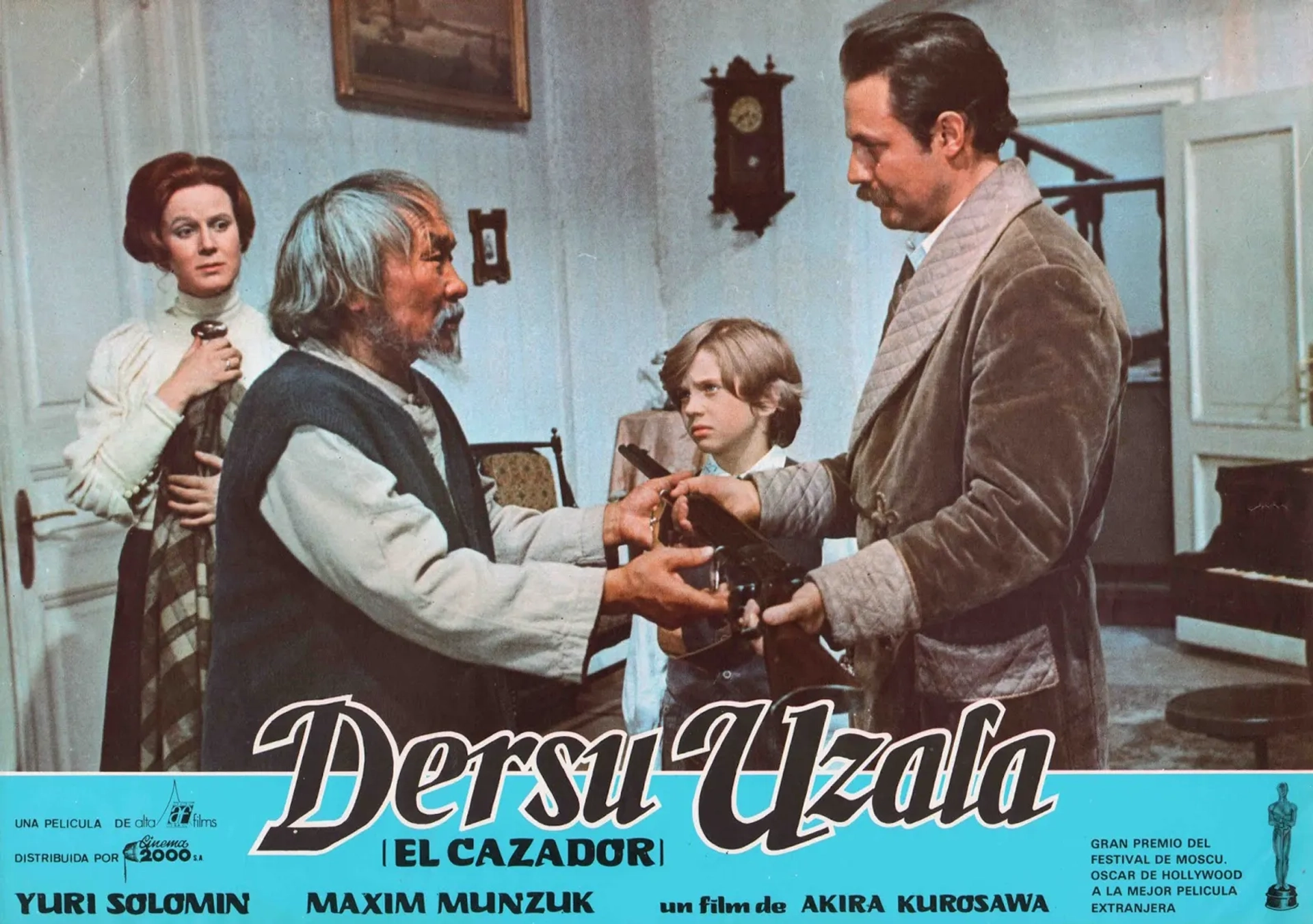 Svetlana Danilchenko, Dmitriy Korshikov, Maksim Munzuk, and Yuriy Solomin in Dersu Uzala (1975)