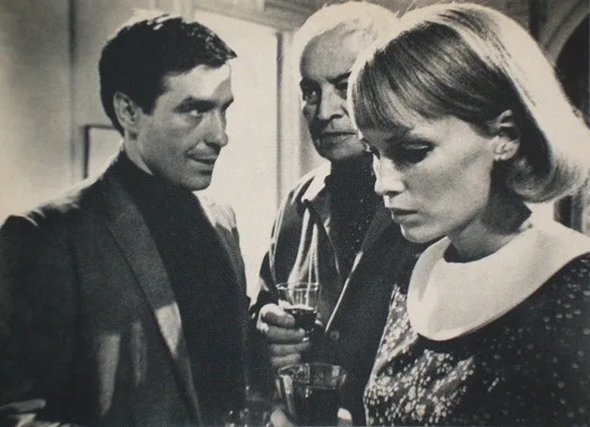 John Cassavetes, Mia Farrow, and Sidney Blackmer in Rosemary's Baby (1968)