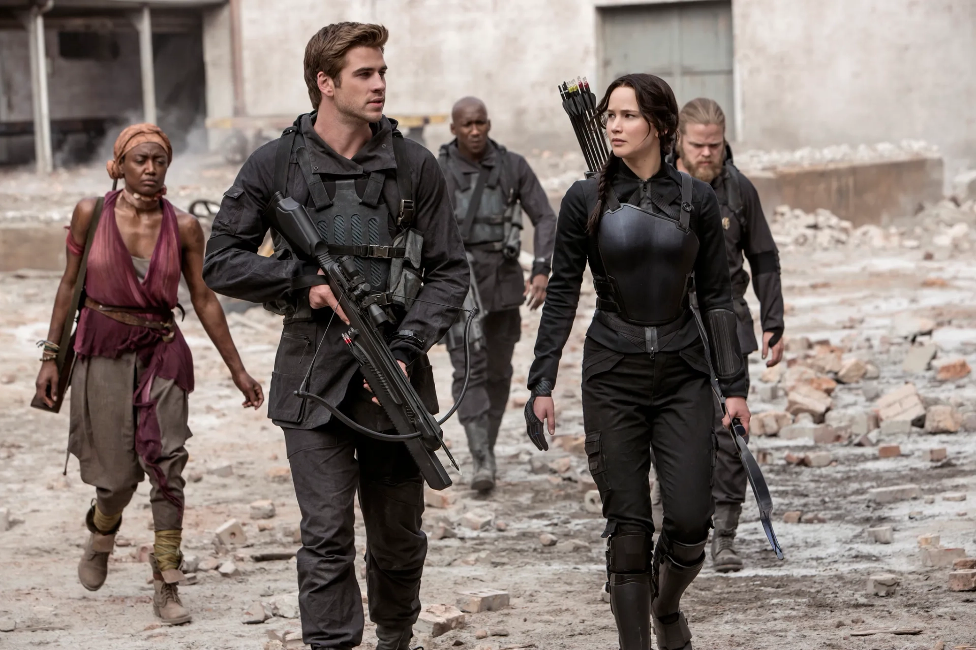 Elden Henson, Mahershala Ali, Jennifer Lawrence, Patina Miller, and Liam Hemsworth in The Hunger Games: Mockingjay - Part 1 (2014)