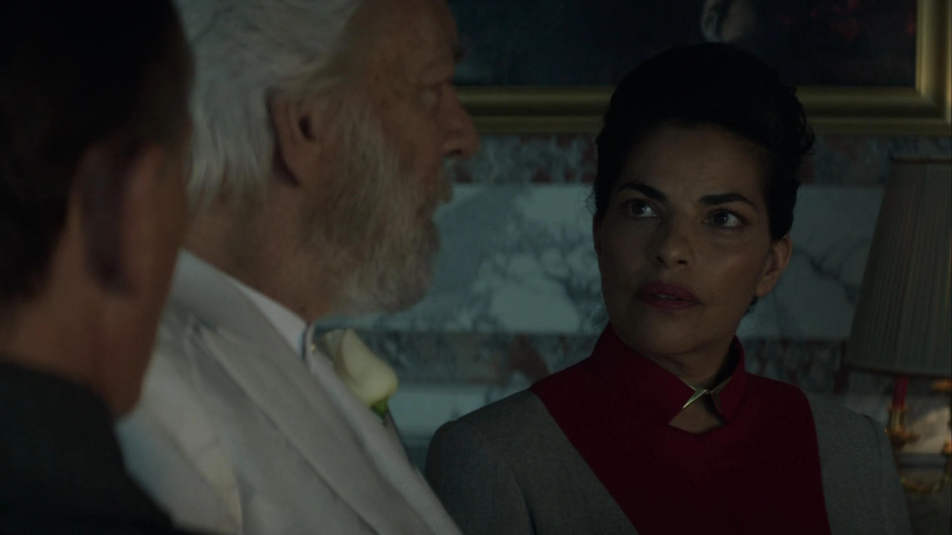 Donald Sutherland and Sarita Choudhury in The Hunger Games: Mockingjay - Part 1 (2014)