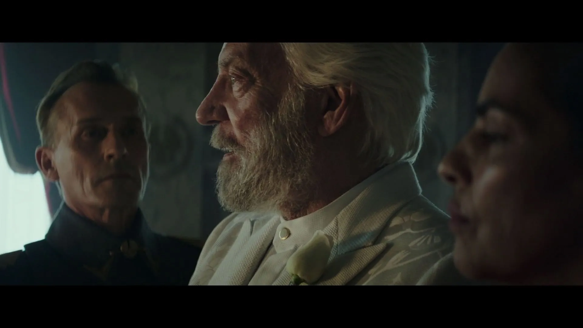 Donald Sutherland and Robert Knepper in The Hunger Games: Mockingjay - Part 1 (2014)