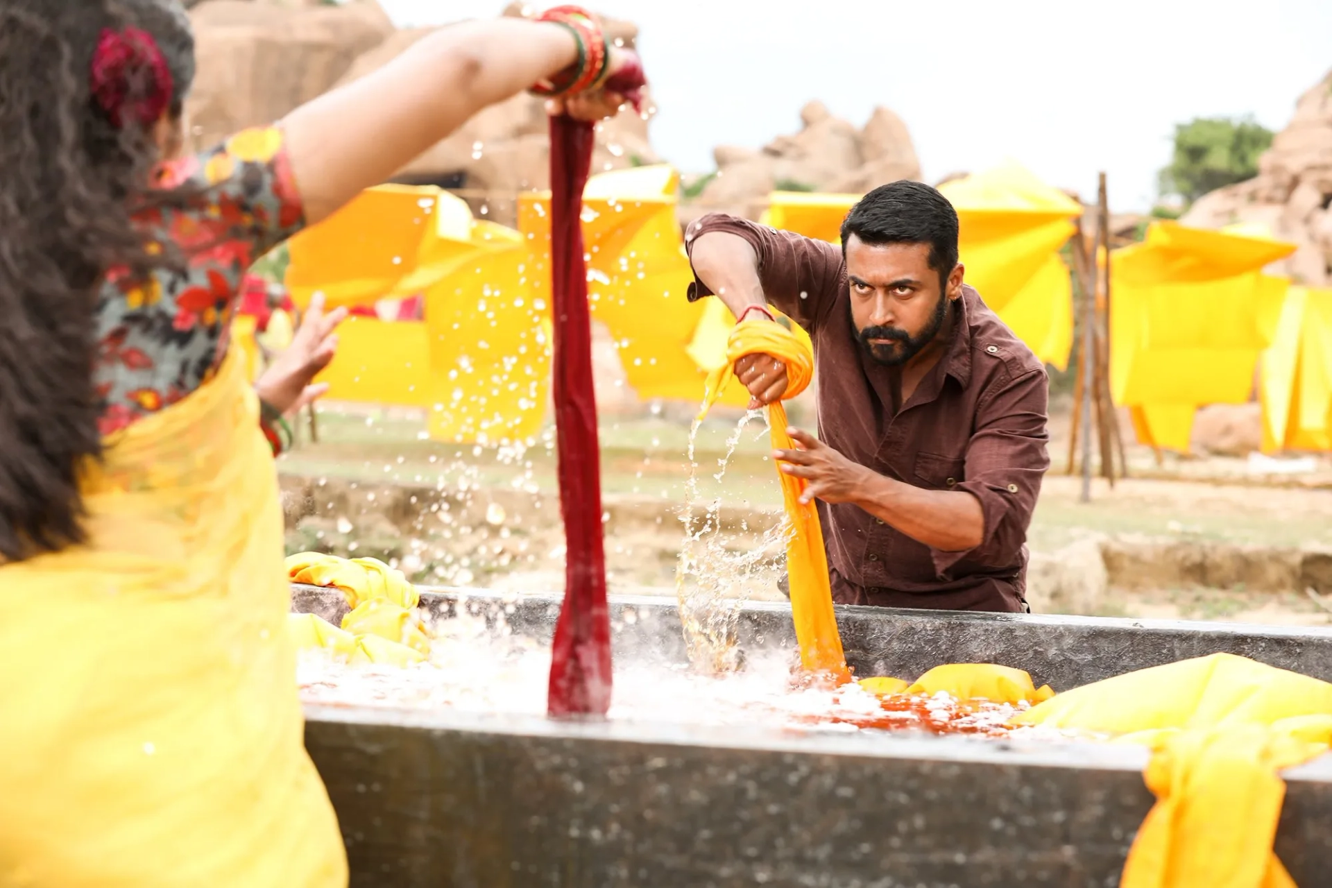 Suriya and Aparna Balamurali in Soorarai Pottru (2020)