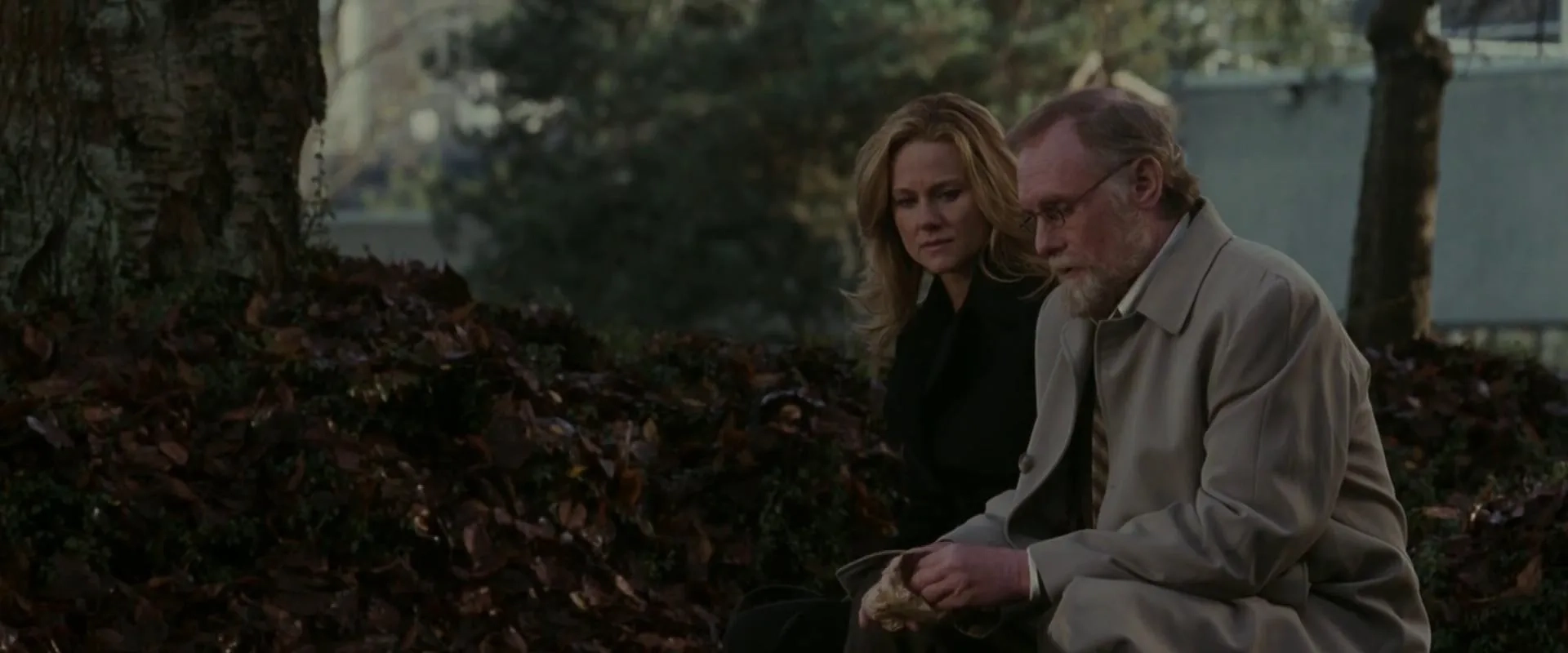 Laura Linney and Duncan Fraser in The Exorcism of Emily Rose (2005)