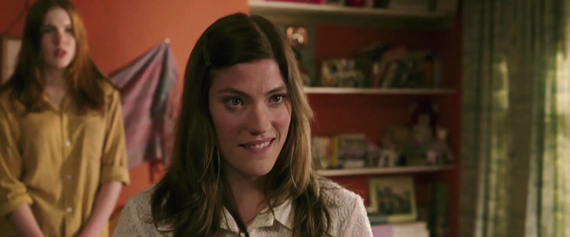 Jennifer Carpenter and Katie Keating in The Exorcism of Emily Rose (2005)