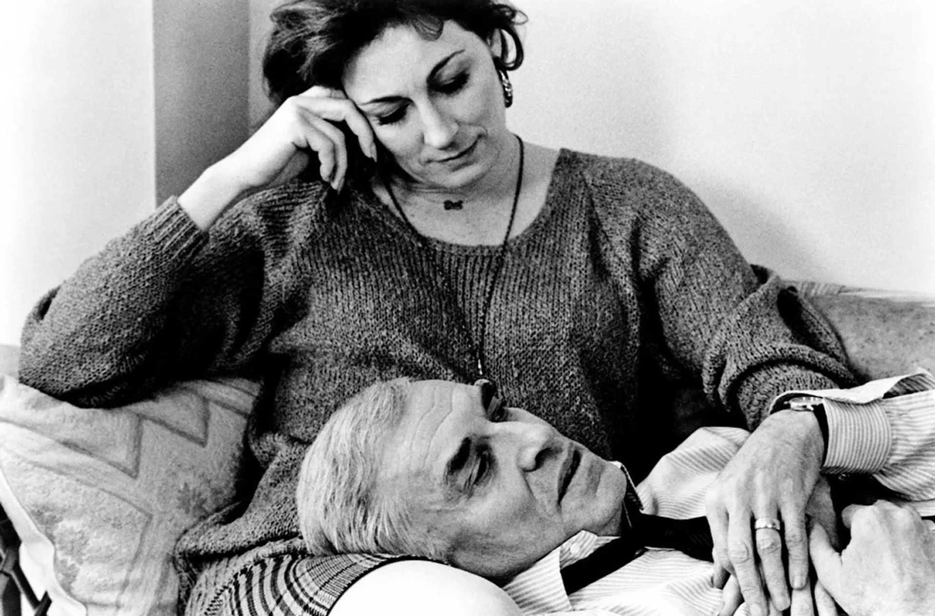 Anjelica Huston and Martin Landau in Crimes and Misdemeanors (1989)