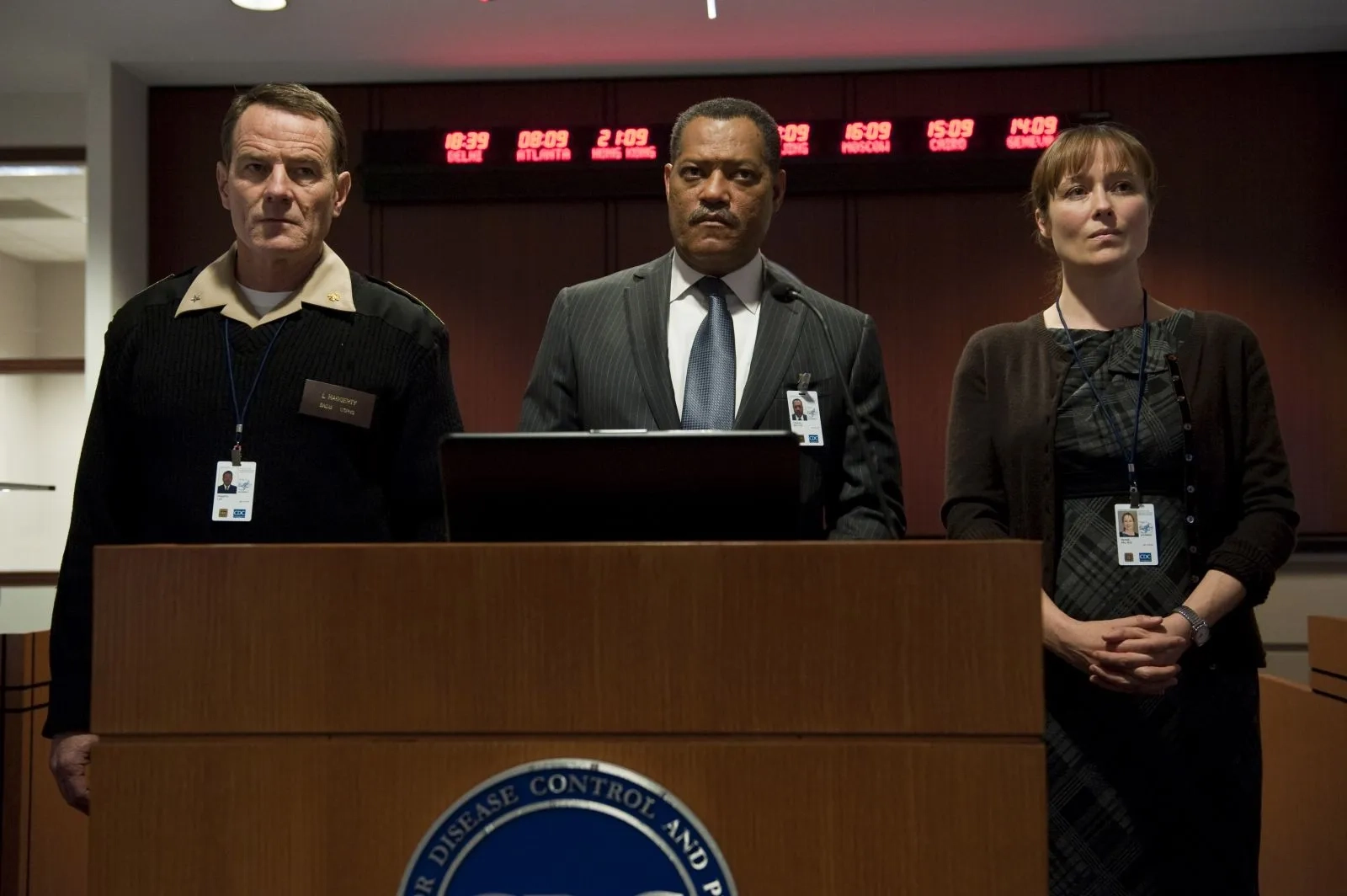 Jennifer Ehle, Laurence Fishburne, and Bryan Cranston in Contagion (2011)