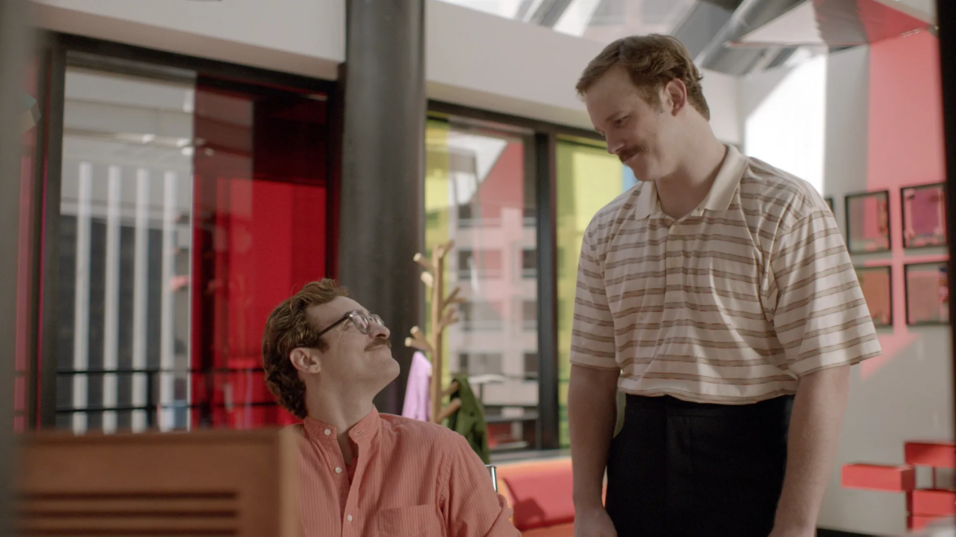 Joaquin Phoenix and Chris Pratt in Her (2013)