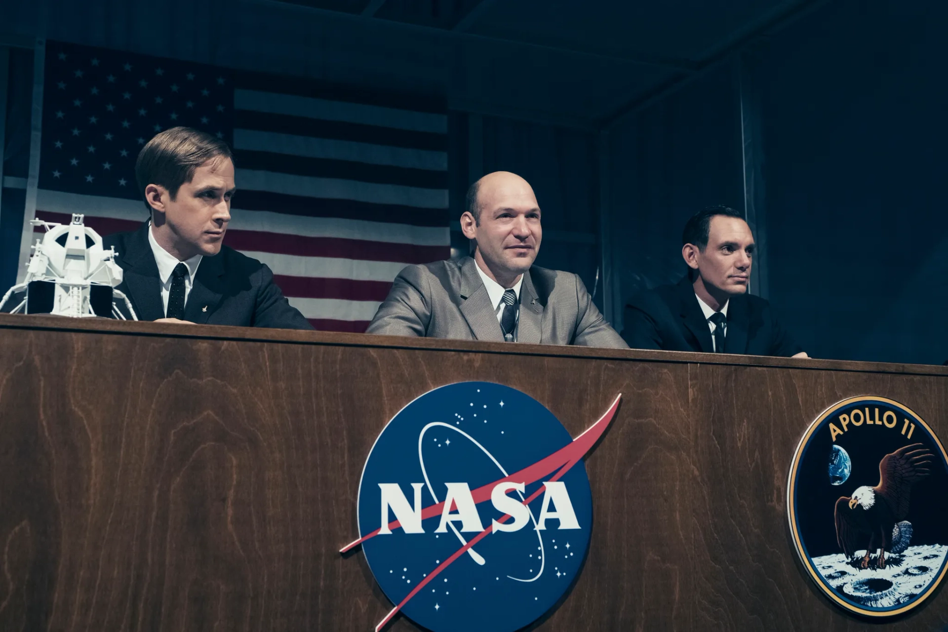 Lukas Haas, Ryan Gosling, and Corey Stoll in First Man (2018)