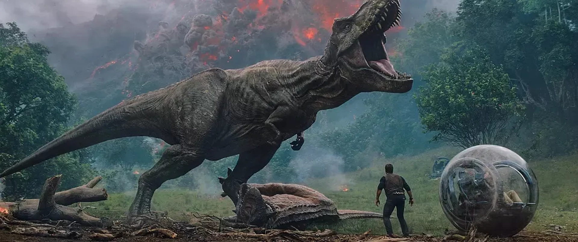 Bryce Dallas Howard, Chris Pratt, and Justice Smith in Jurassic World: Fallen Kingdom (2018)