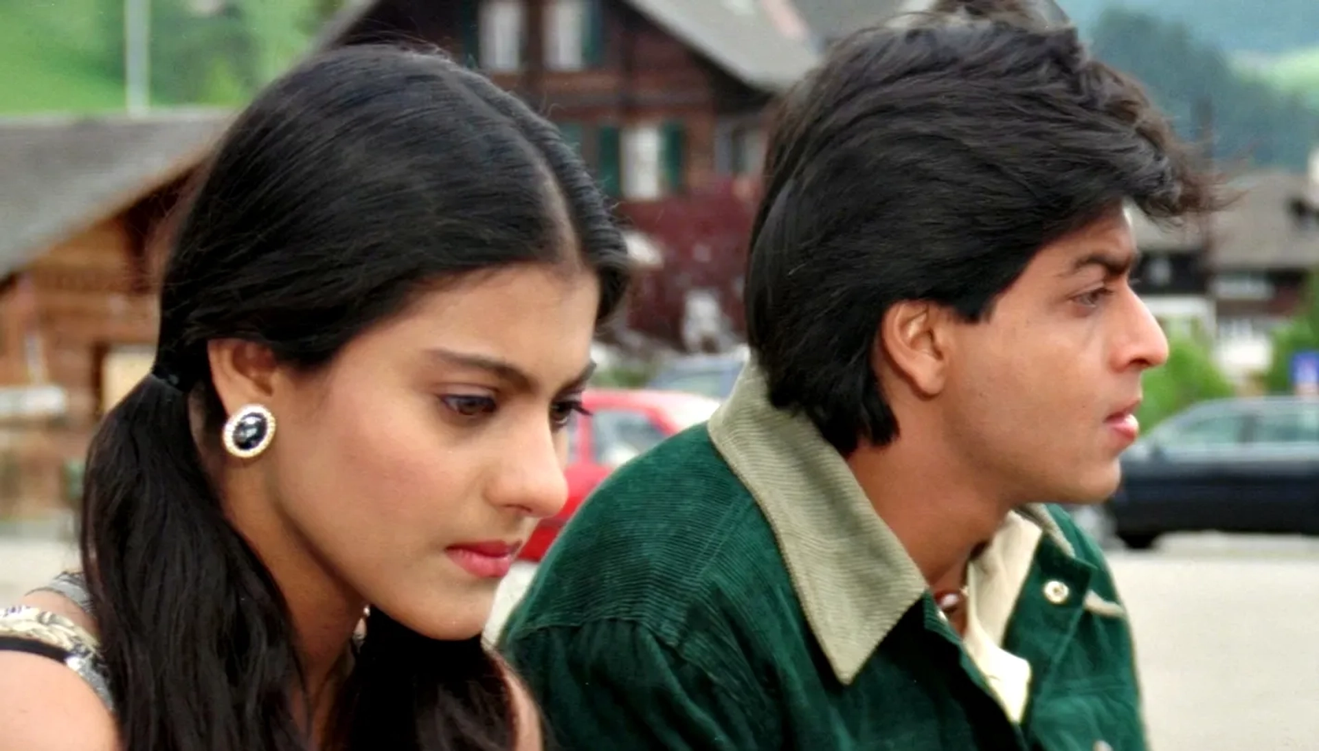 Kajol and Shah Rukh Khan in Dilwale Dulhania Le Jayenge (1995)