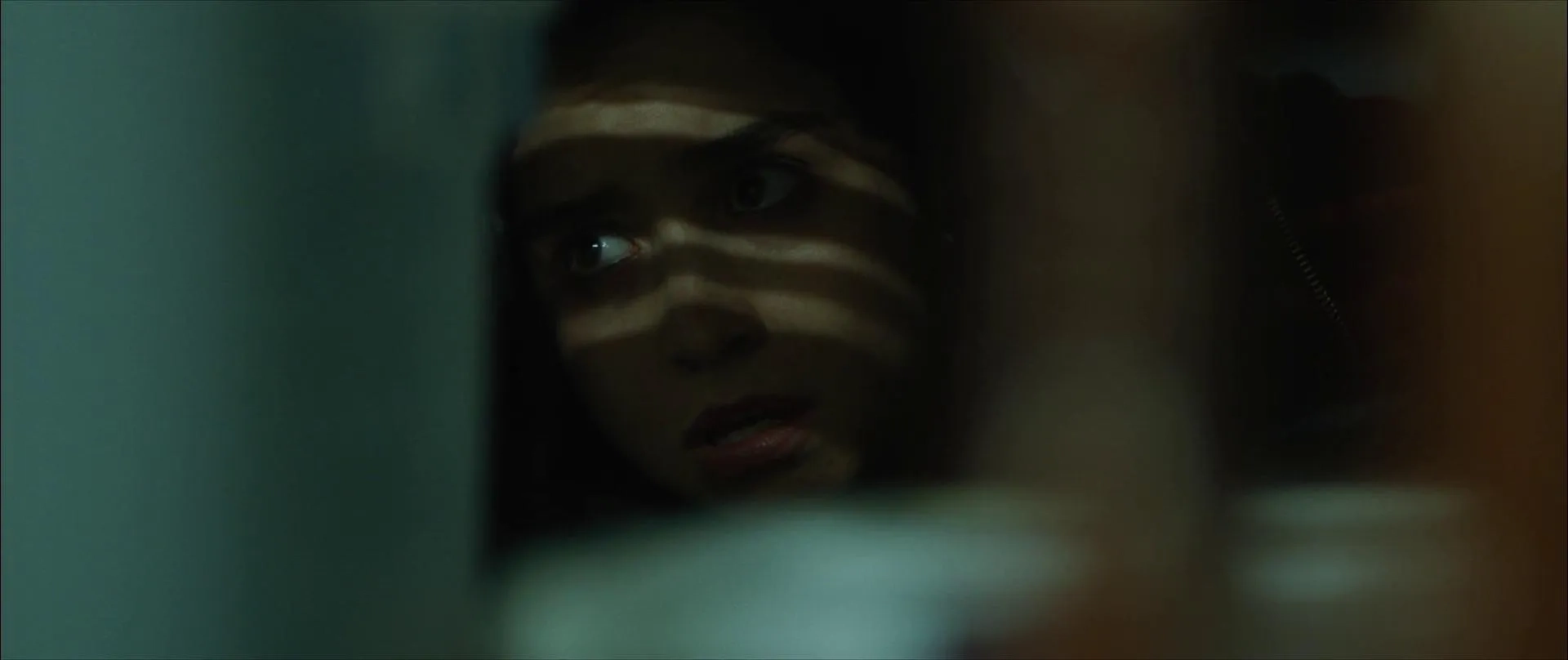 Libe Barer in I See You (2019)