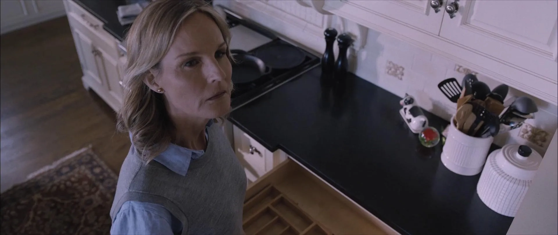 Helen Hunt in I See You (2019)