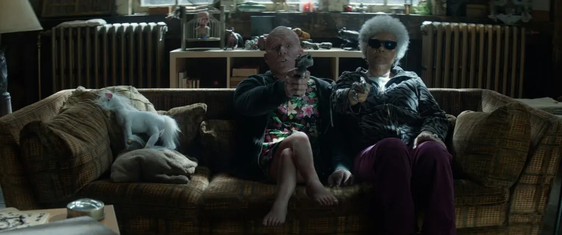 Ryan Reynolds and Leslie Uggams in Deadpool 2 (2018)