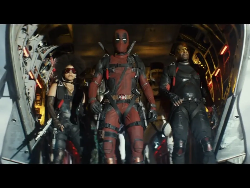 Ryan Reynolds, Terry Crews, and Zazie Beetz in Deadpool 2 (2018)