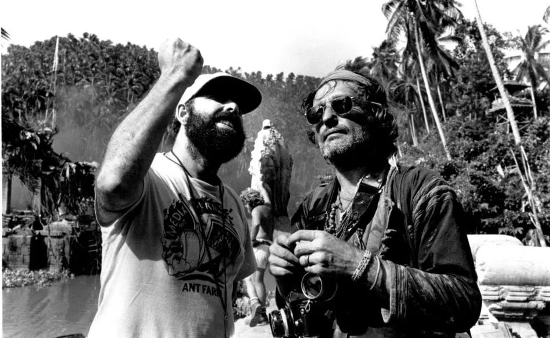 Francis Ford Coppola and Dennis Hopper in Apocalypse Now (1979)