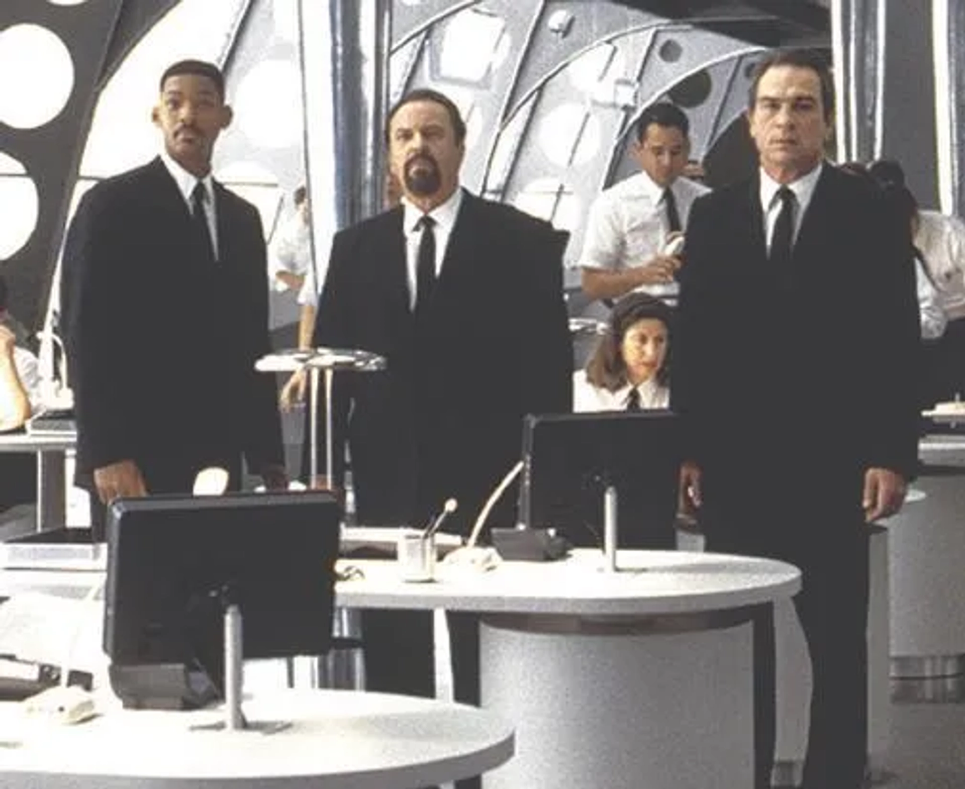 Tommy Lee Jones, Will Smith, and Rip Torn in Men in Black (1997)