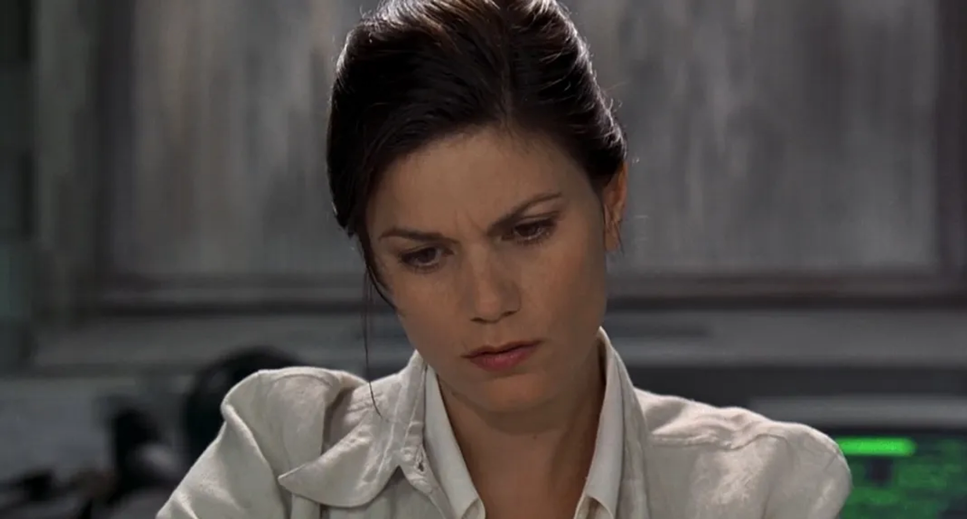 Linda Fiorentino in Men in Black (1997)