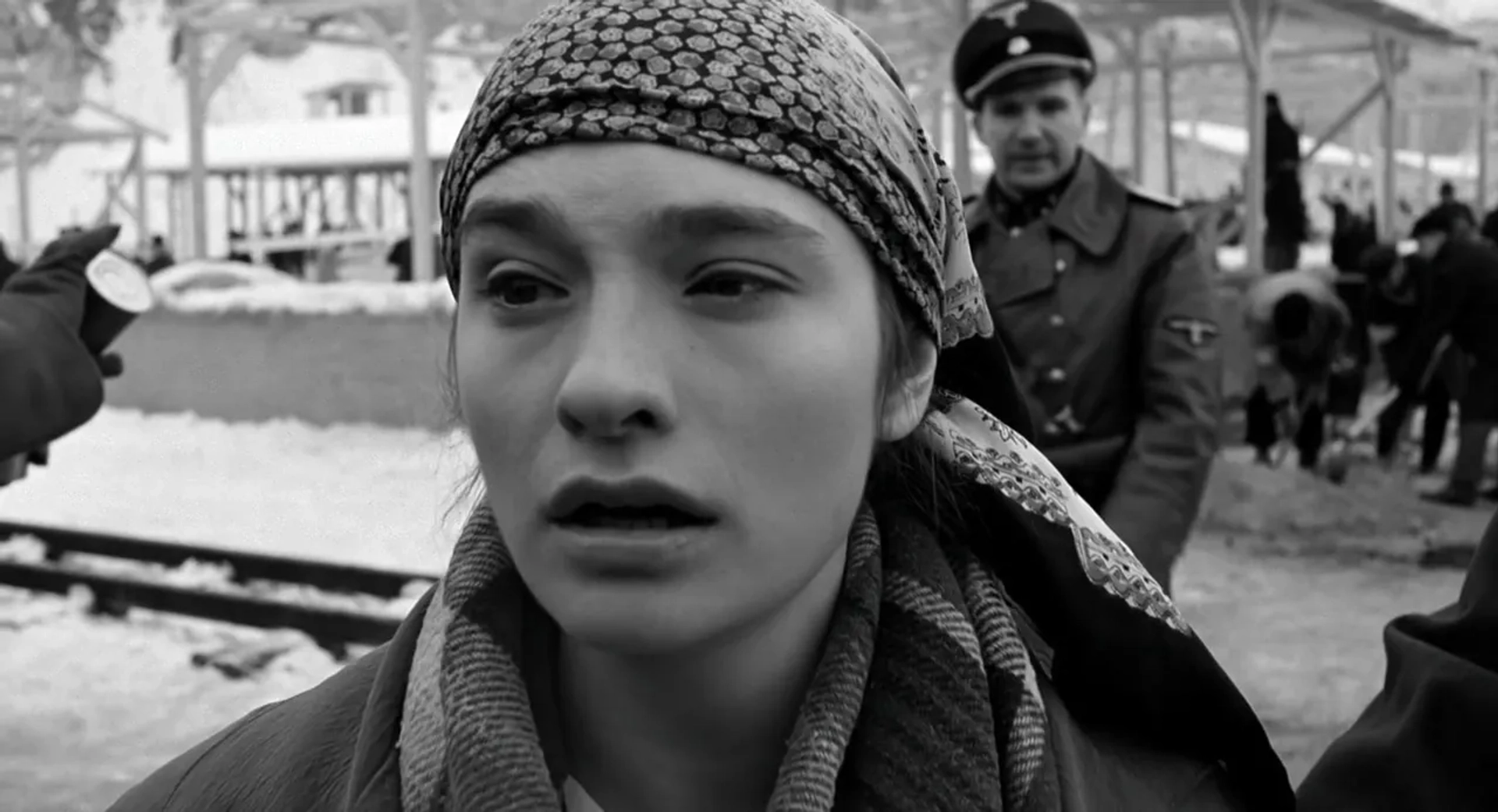 Ralph Fiennes and Elina Löwensohn in Schindler's List (1993)