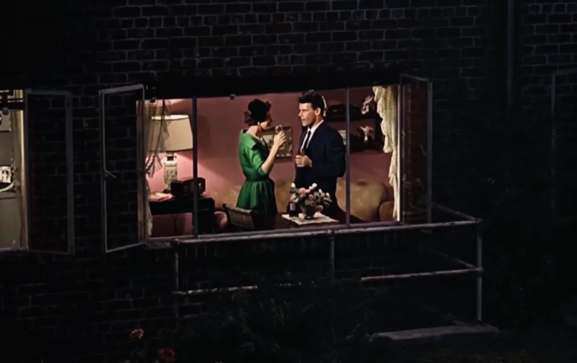 Judith Evelyn and Harry Landers in Rear Window (1954)