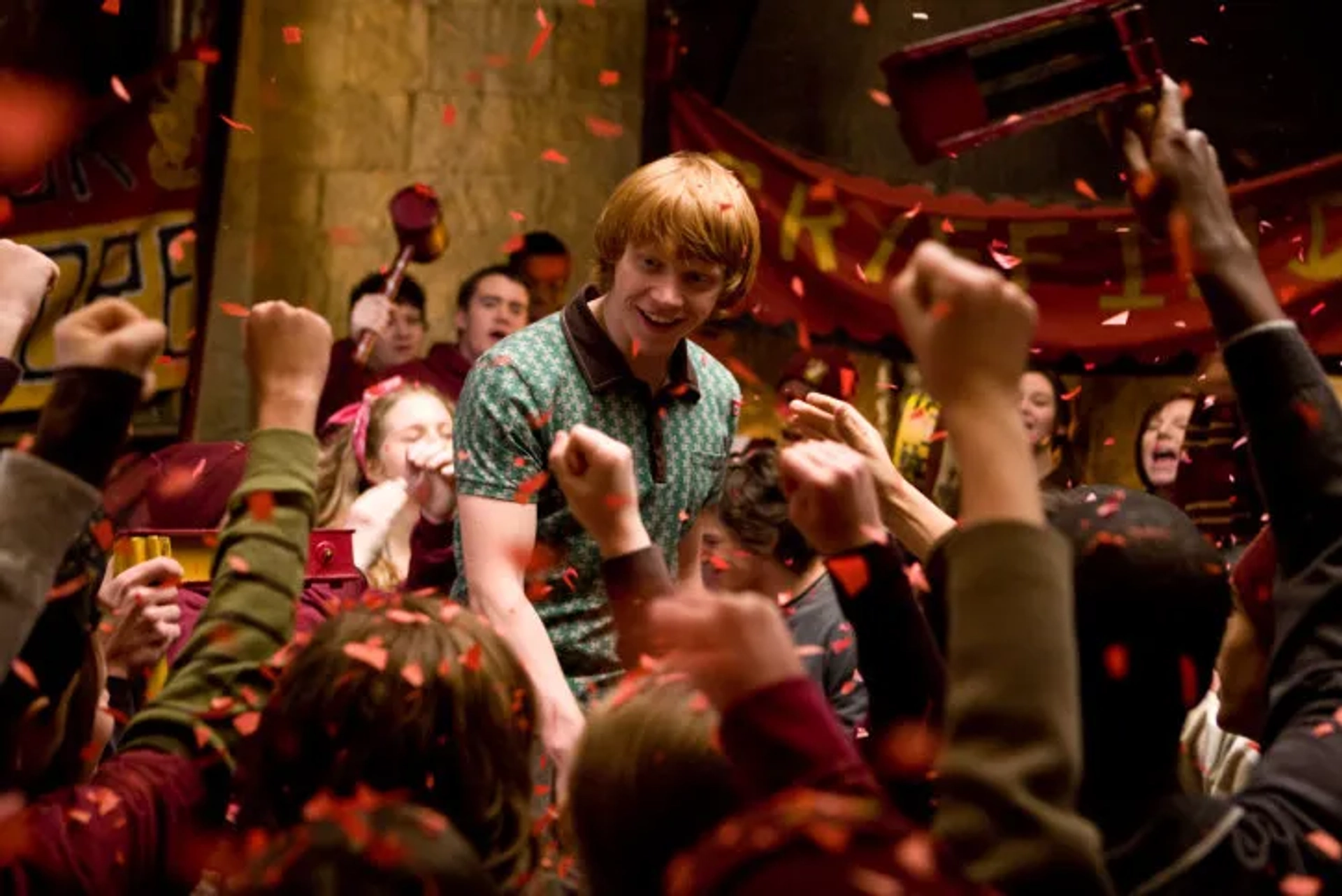 Rupert Grint and Jessie Cave in Harry Potter and the Half-Blood Prince (2009)