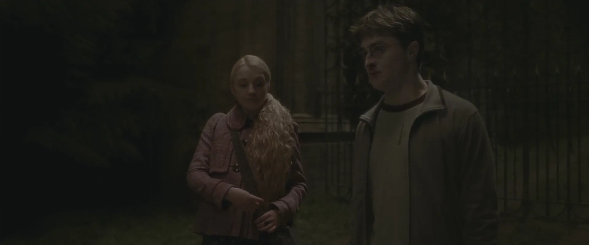 Daniel Radcliffe and Evanna Lynch in Harry Potter and the Half-Blood Prince (2009)