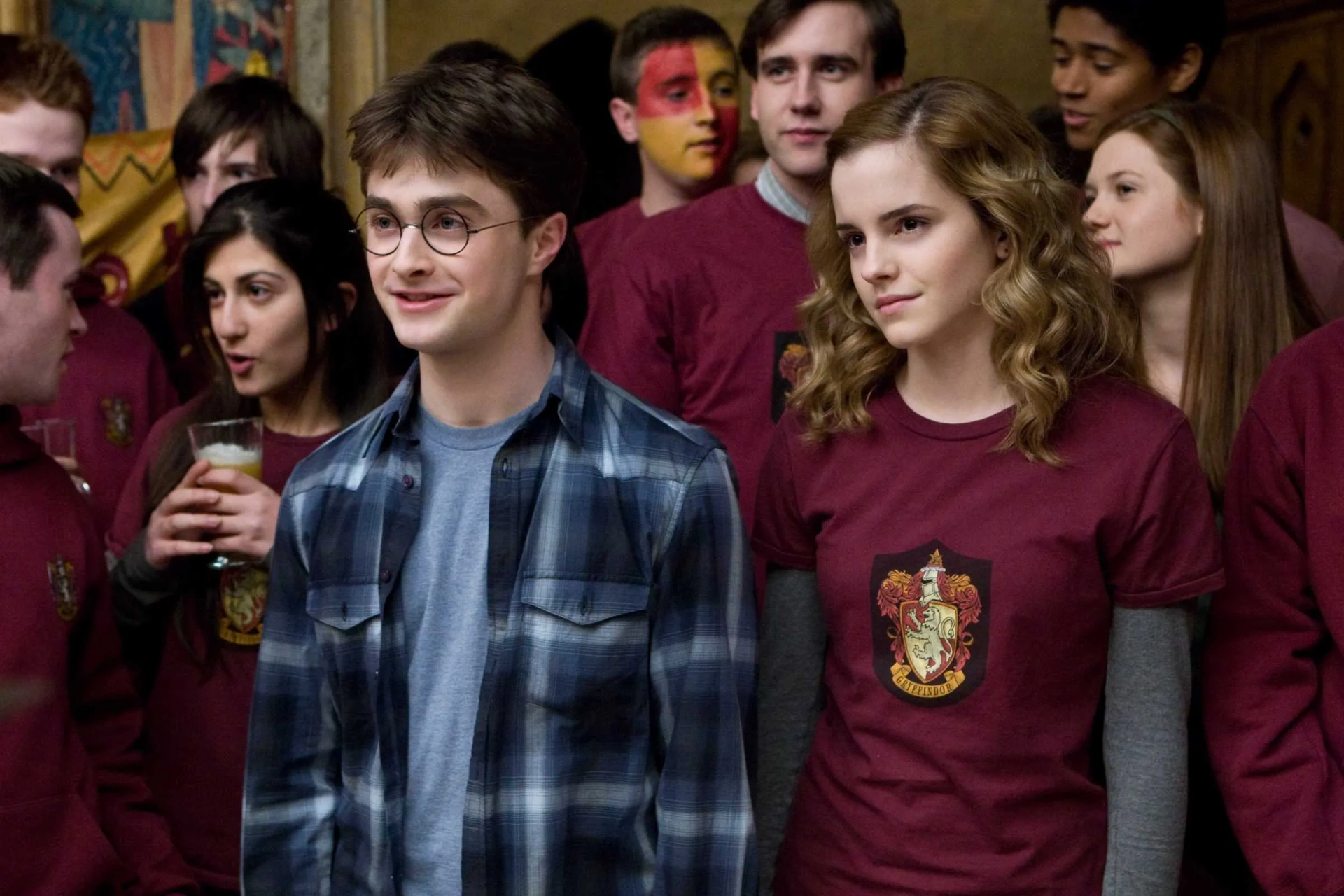 Alfred Enoch, Matthew Lewis, Daniel Radcliffe, Emma Watson, and Bonnie Wright in Harry Potter and the Half-Blood Prince (2009)