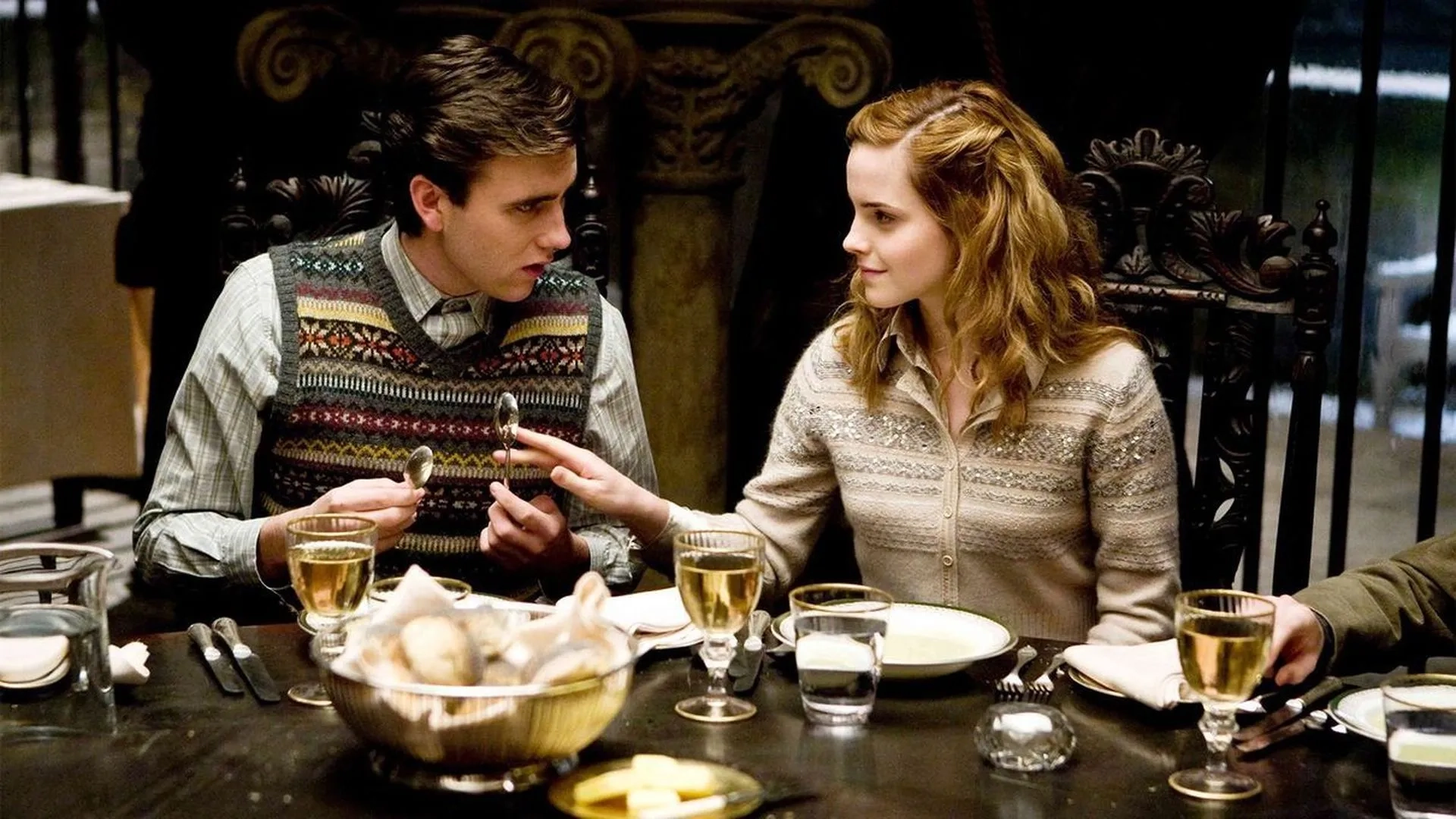 Matthew Lewis and Emma Watson in Harry Potter and the Half-Blood Prince (2009)