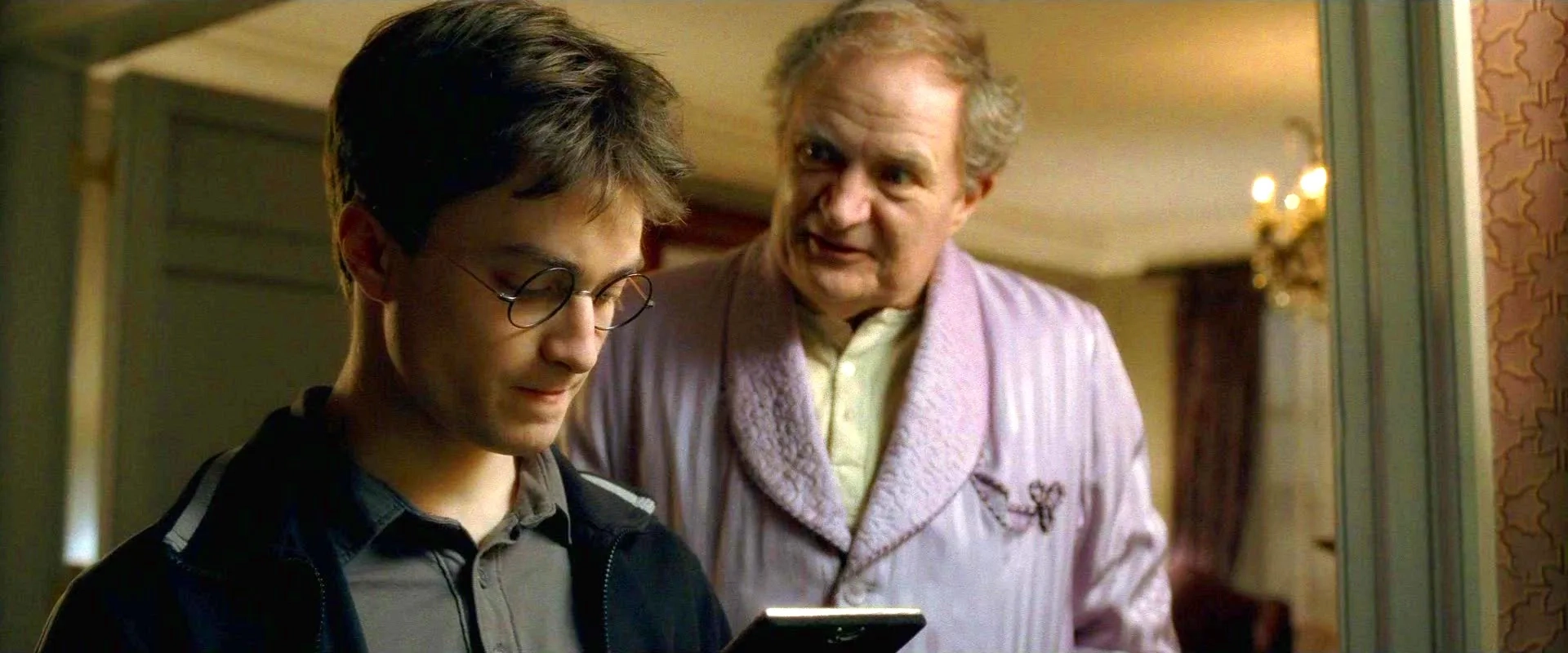 Jim Broadbent and Daniel Radcliffe in Harry Potter and the Half-Blood Prince (2009)