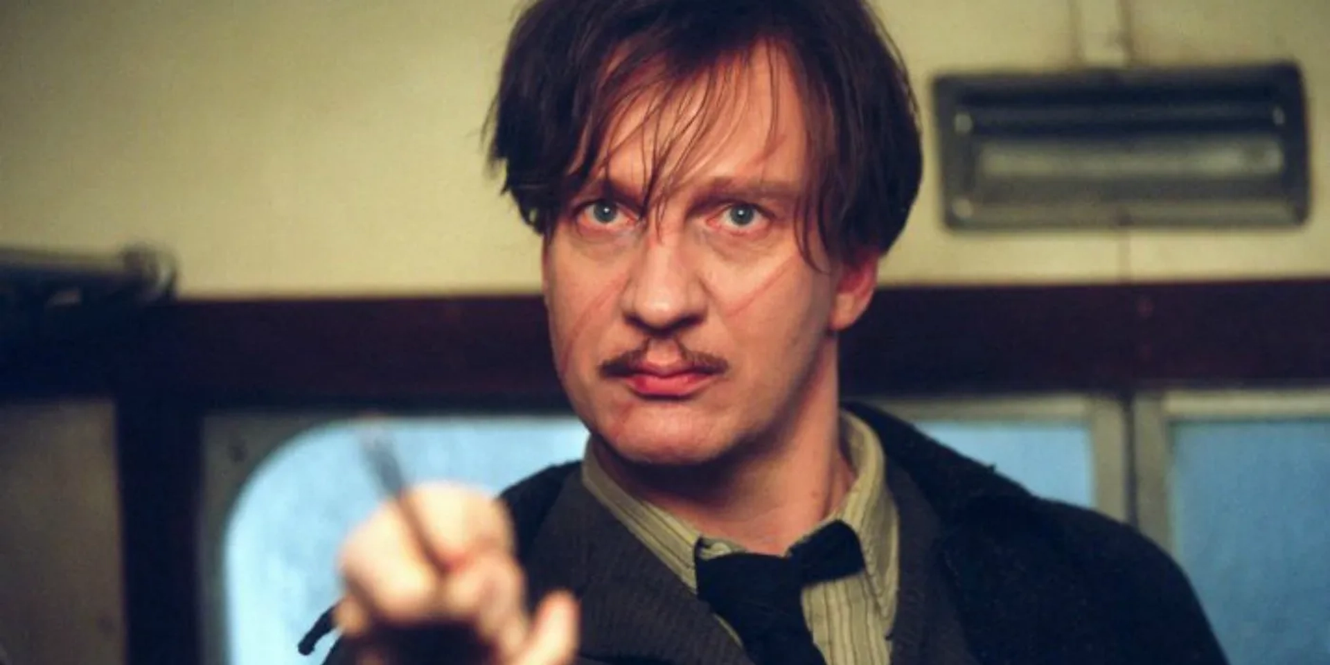 David Thewlis in Harry Potter and the Prisoner of Azkaban (2004)