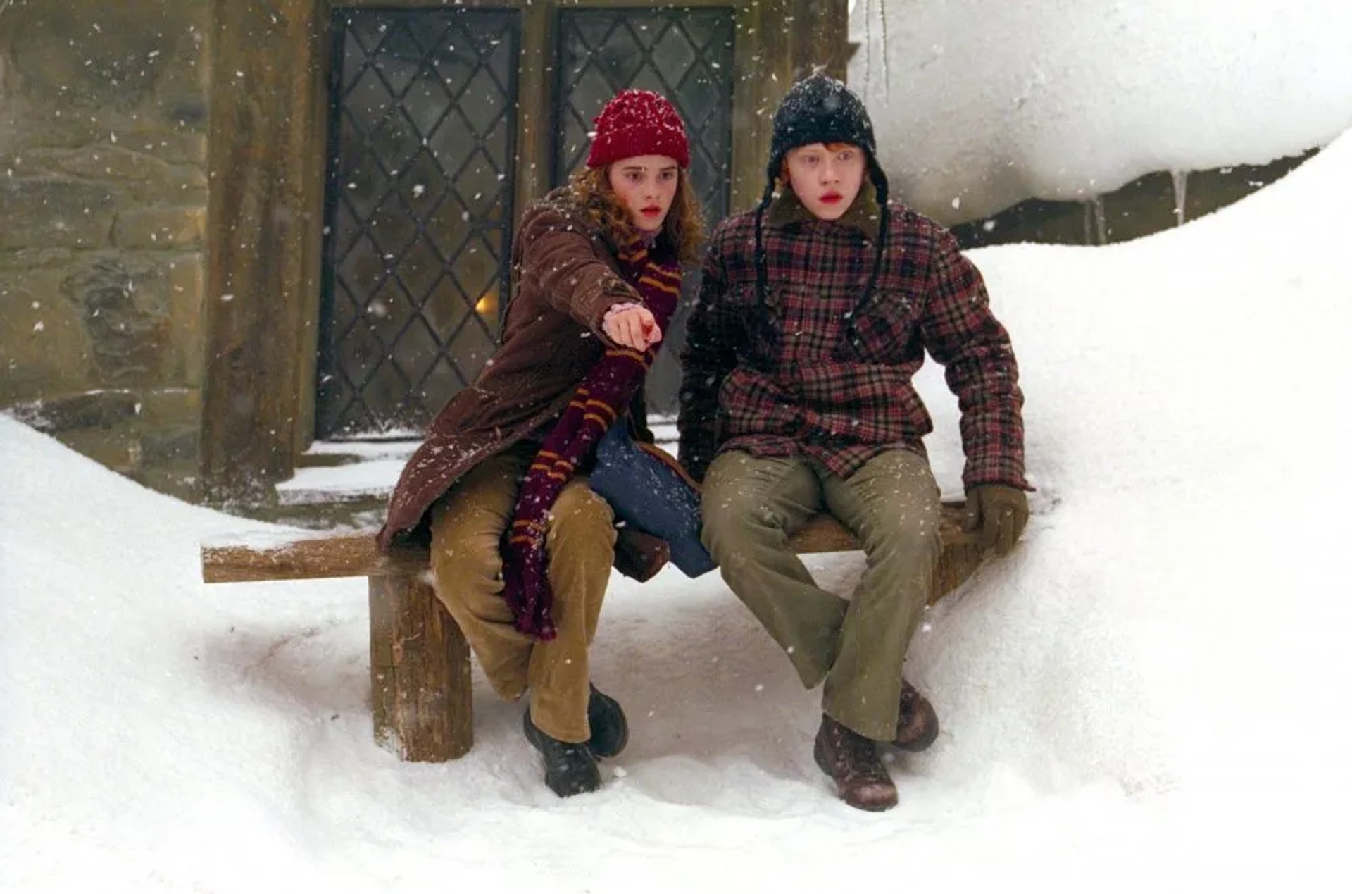 Rupert Grint and Emma Watson in Harry Potter and the Prisoner of Azkaban (2004)