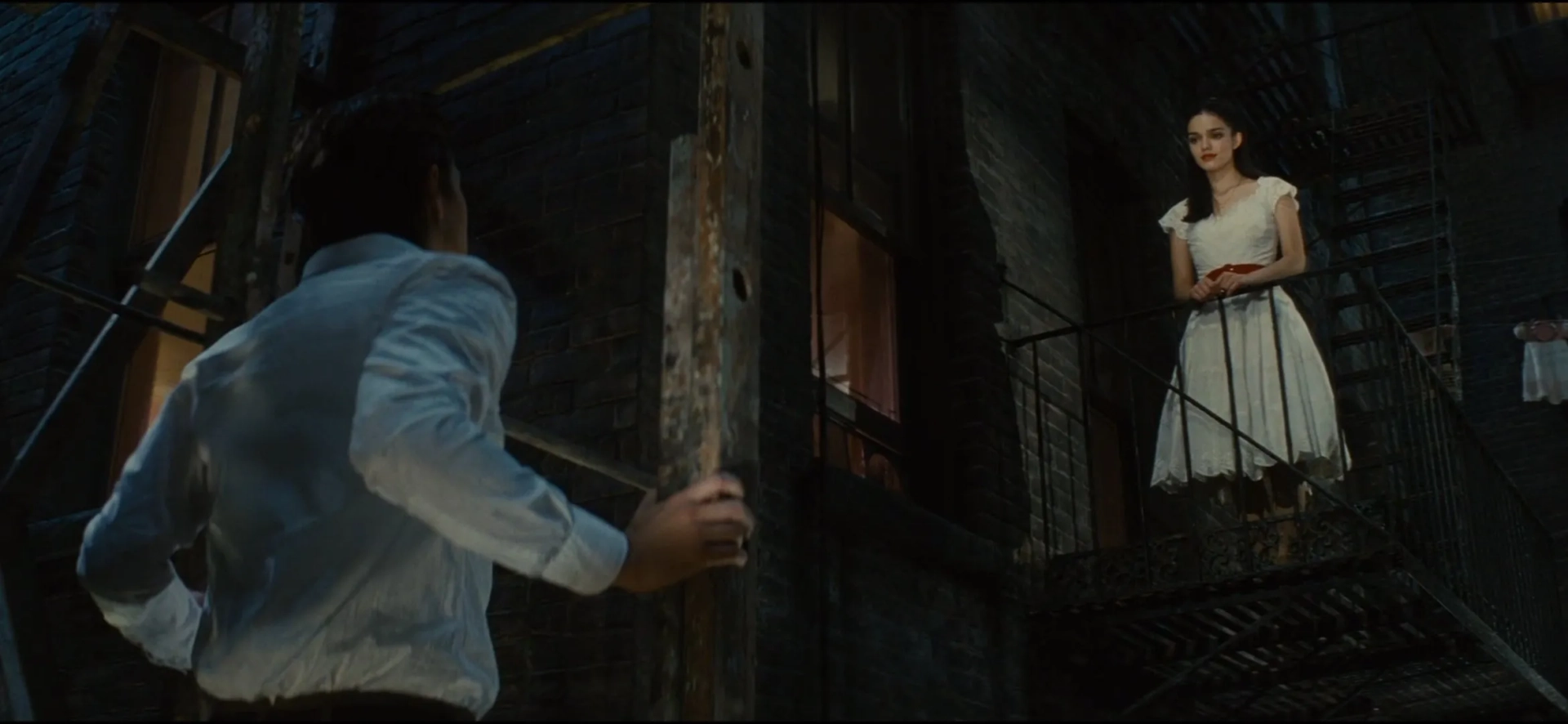 Rachel Zegler and Ansel Elgort in West Side Story (2021)